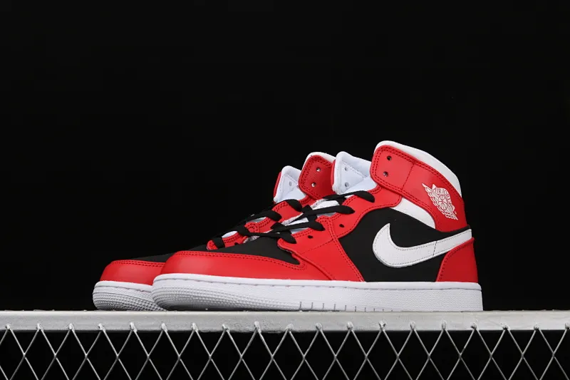 All categories Air Jordan Jordan series basketball shoes Air Jordan 1 Mid Air Jordan1 Mid AJ1 Joe 1 Little Chicago China basketball shoes BQ6472-601